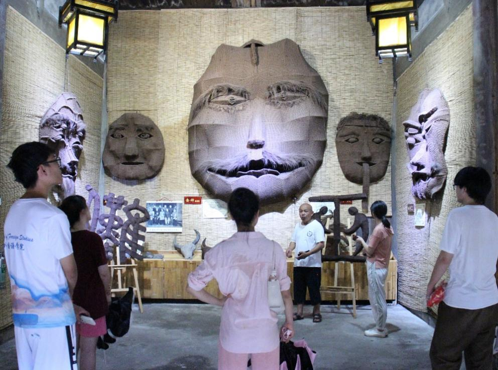 長沙理工大學開展“三下鄉”社會實踐活動 助推非遺“湘貨”出海_fororder_圖片2