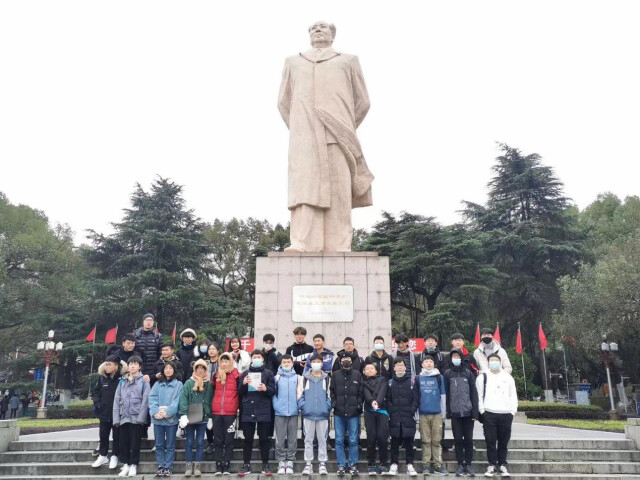 長理教改班黨支部：筑牢戰斗堡壘，高揚先鋒旗幟